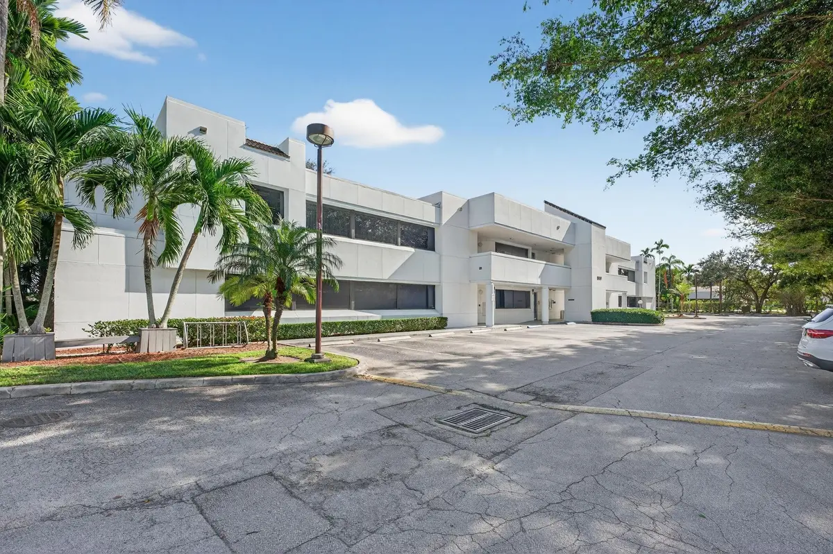 Photo 3 at 1500 NW 10th Avenue 201, Boca Raton