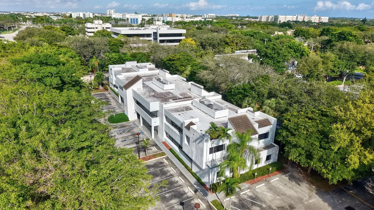 Photo 4 at 1500 NW 10th Avenue 201, Boca Raton