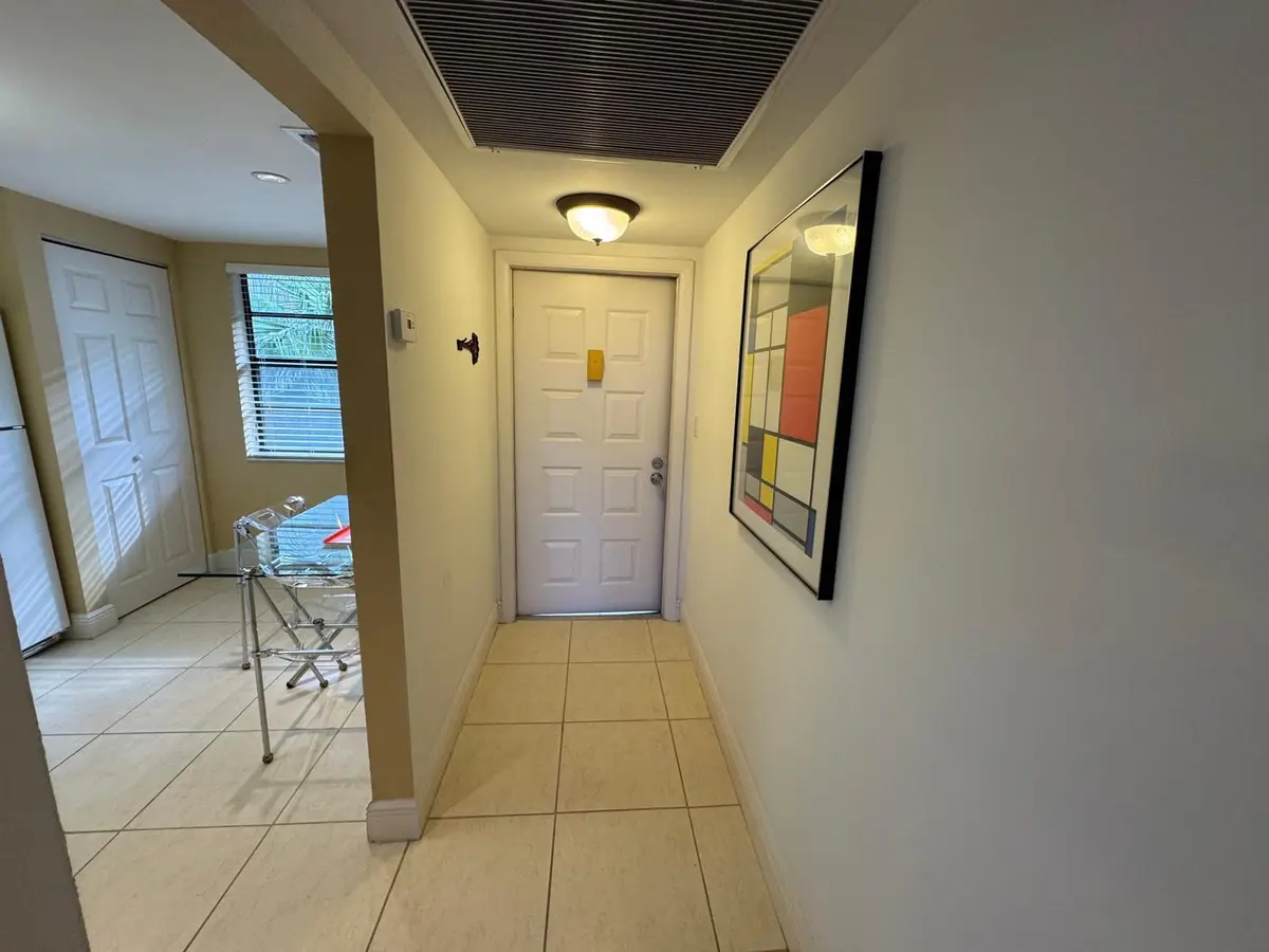 Photo 7 at 900 Colony Point Circle 407, Pembroke Pines
