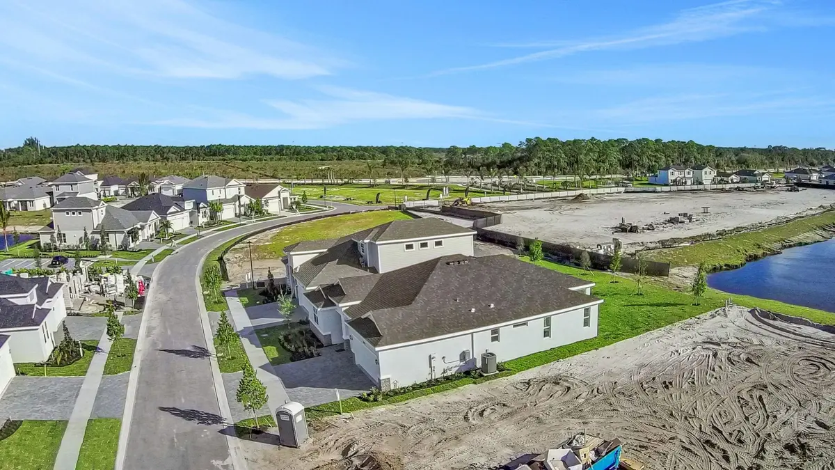 Photo 4 at 10692 NW Suncrest Lp, Port St. Lucie