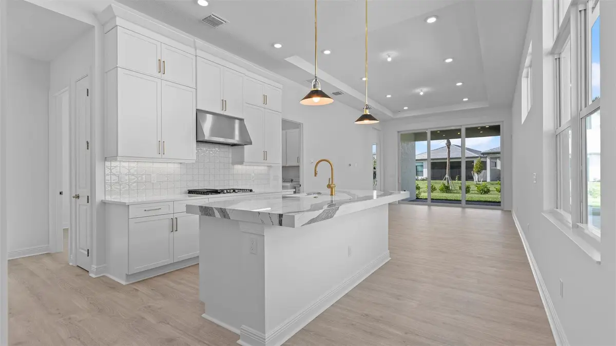 Photo 8 at 4958 Rivo Alto Circle, Westlake