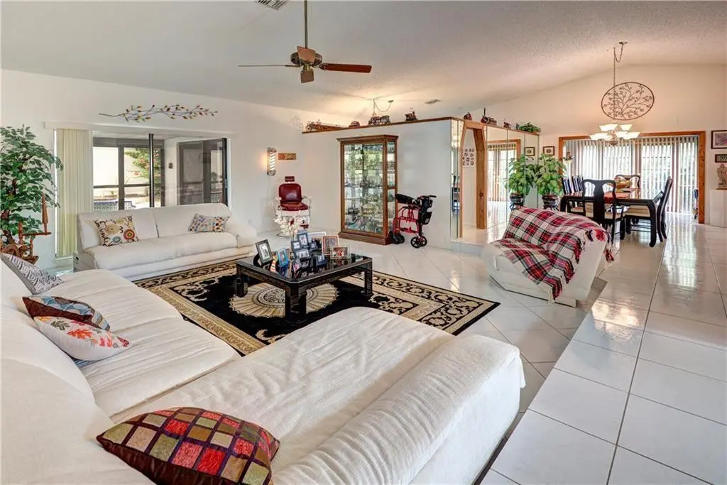 Photo 8 at 7145 NW 49th Court, Lauderhill