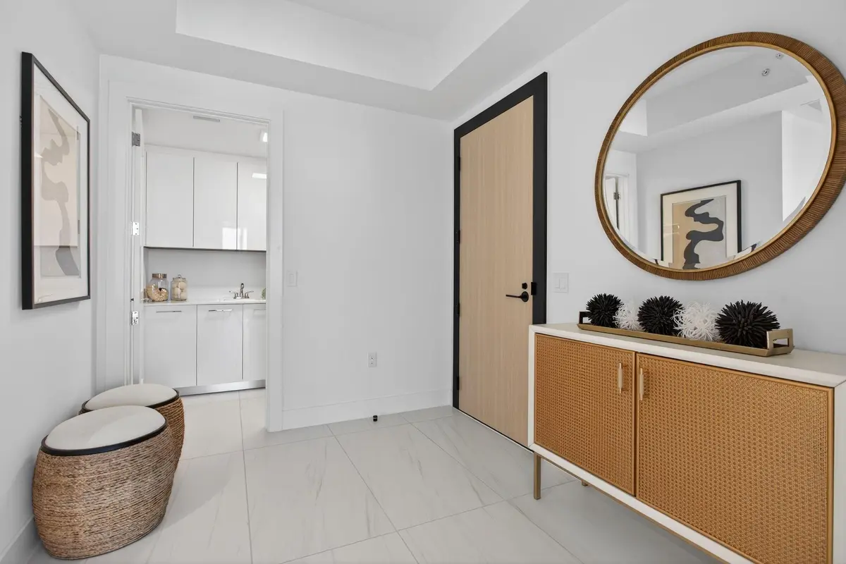 Photo 6 at 153 N Seabreeze Boulevard 2505, Fort Lauderdale