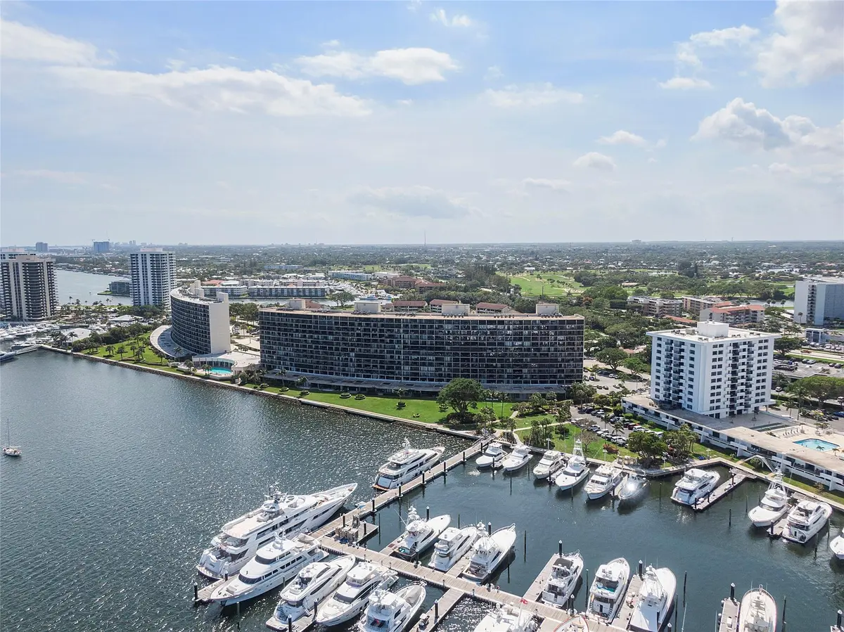 Photo 4 at 136 Lakeshore Drive T10, North Palm Beach