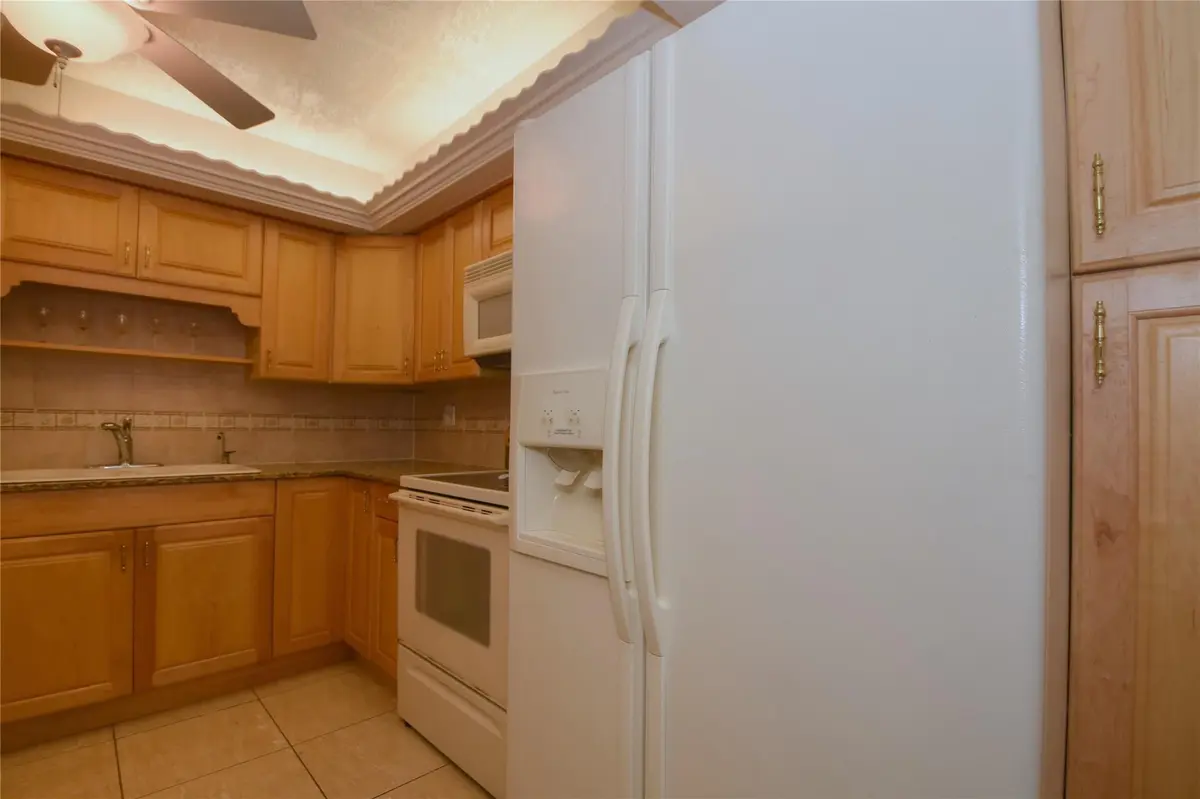 Photo 7 at 5100 N Ocean Boulevard 1004, Lauderdale-By-The-Sea