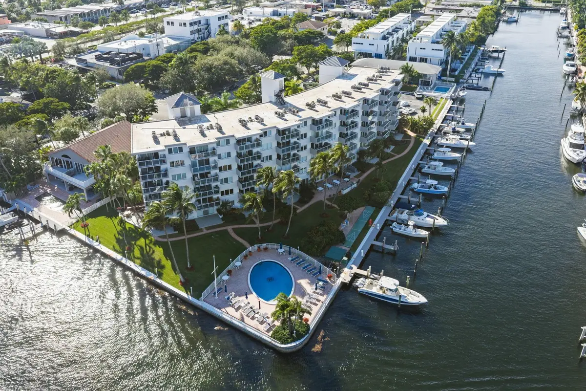 Photo 5 at 140 NE 28th Avenue 406, Pompano Beach
