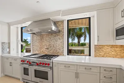 1532 SE 12th Street PH-1, Fort Lauderdale – sold