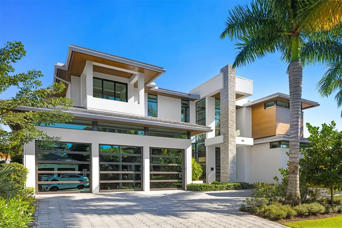 Photo 4 at 100 Royal Palm Drive, Fort Lauderdale