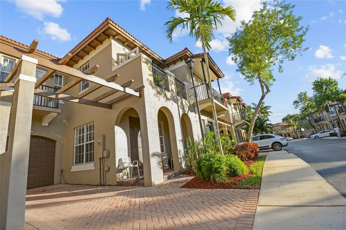Photo 2 at 6927 Julia Gardens Drive, Coconut Creek