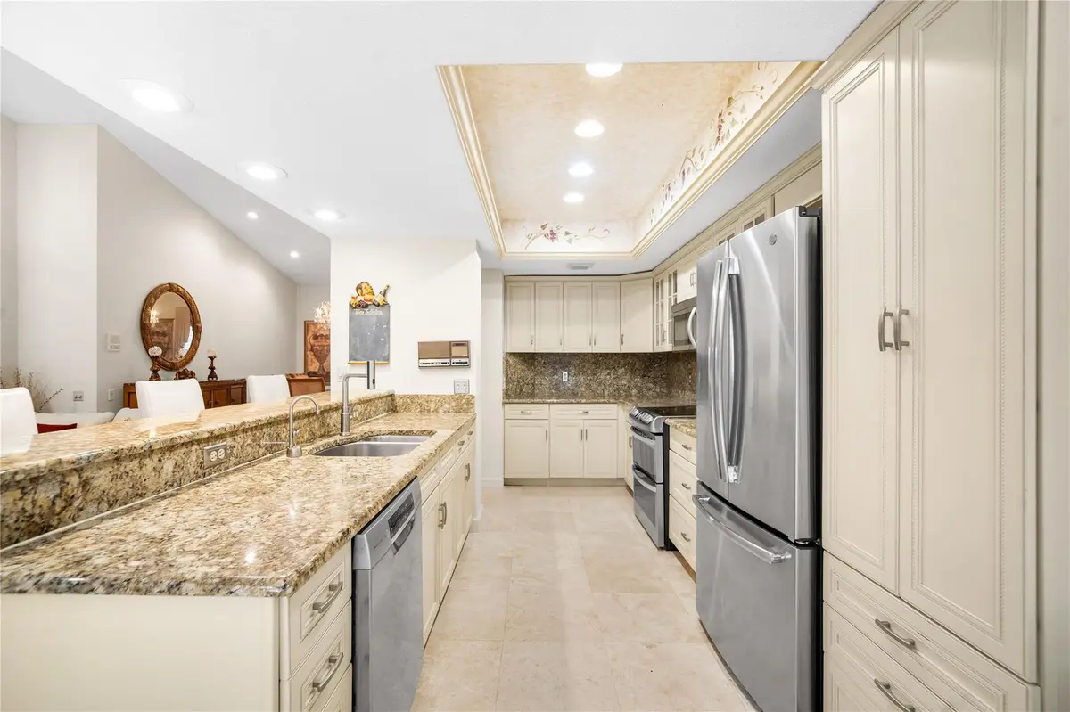 Photo 4 at 7722 Laurel Lane, Parkland