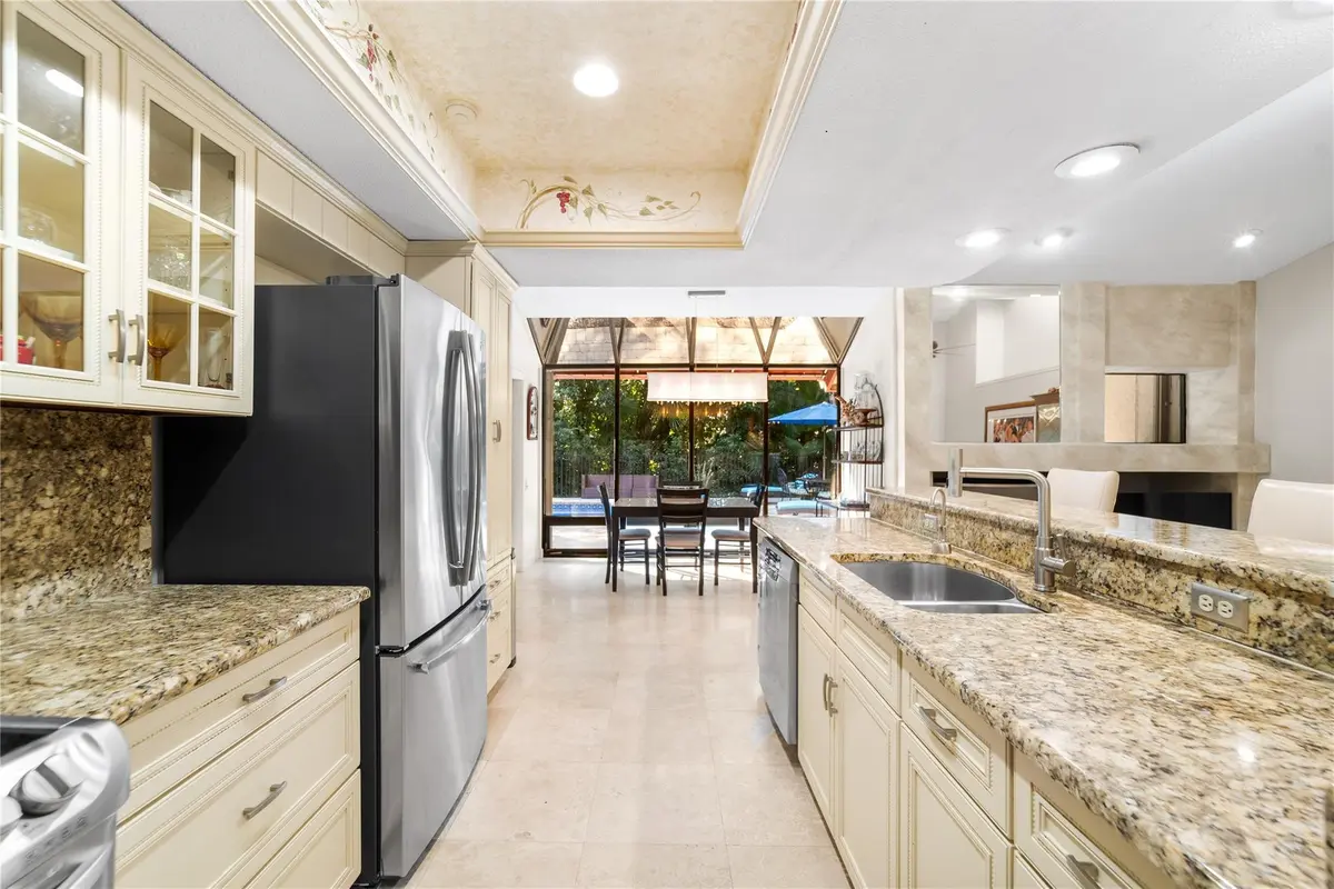 Photo 8 at 7722 Laurel Lane, Parkland