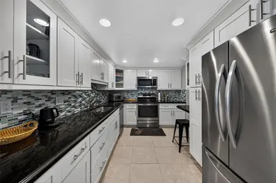531 N Ocean Boulevard 1906, Pompano Beach – sold