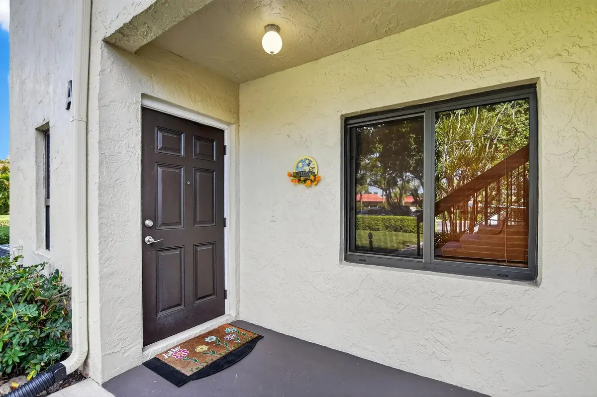 Photo 3 at 8310 Casa Del Lago 1a, Boca Raton