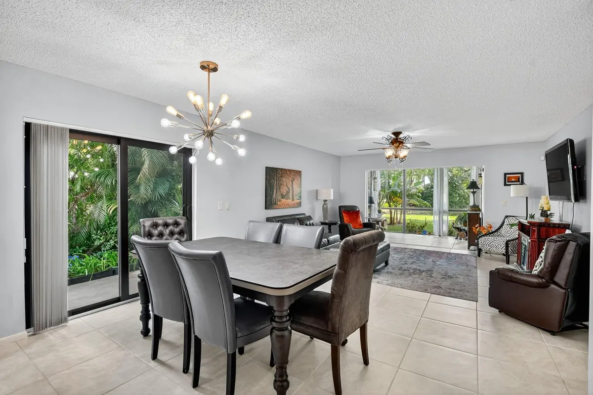 Photo 8 at 8310 Casa Del Lago 1a, Boca Raton