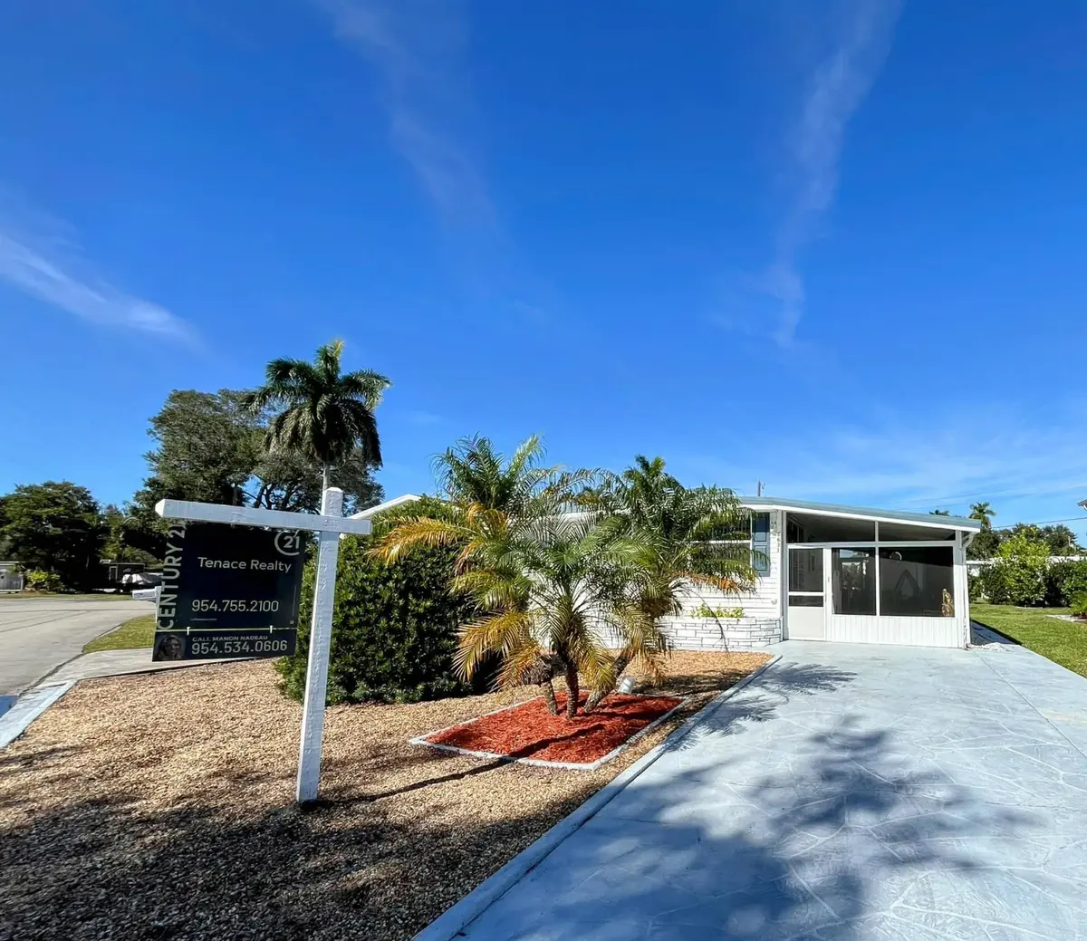 Photo 2 at 8631 SW 20th Street, Davie