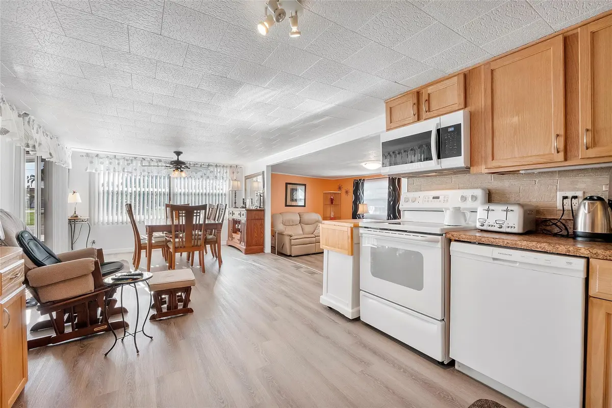 Photo 3 at 8631 SW 20th Street, Davie