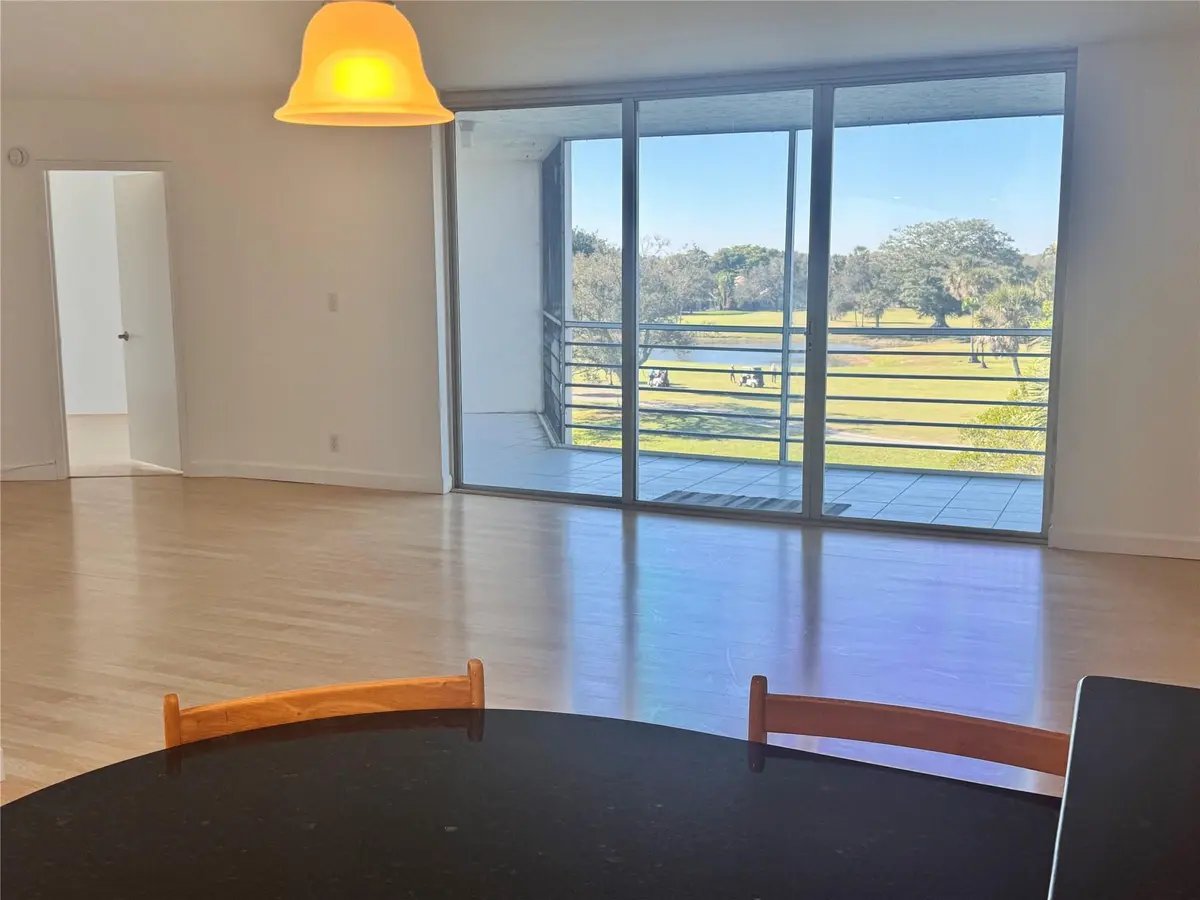 Photo 2 at 3980 Oaks Clubhouse Drive 405, Pompano Beach