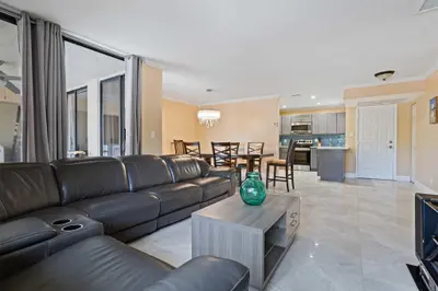 4156 Carambola Circle 2154, Coconut Creek – sold