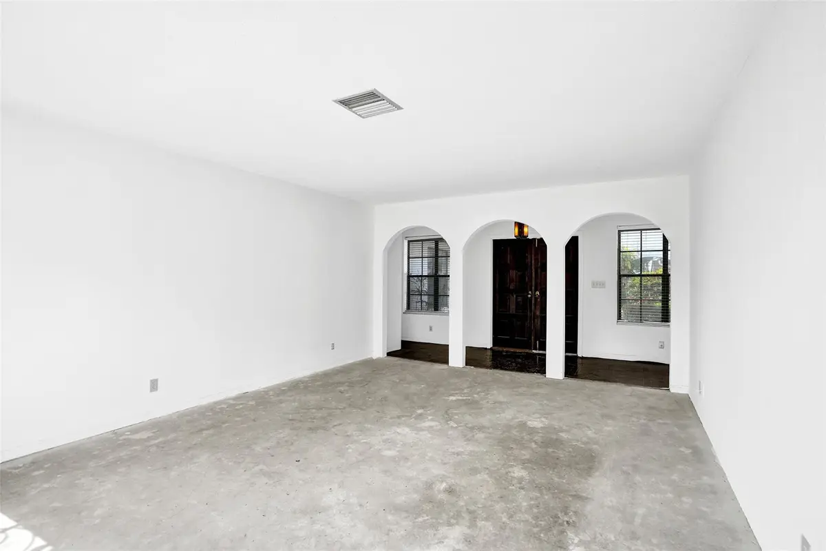 Photo 7 at 65 W Palm Drive, Margate