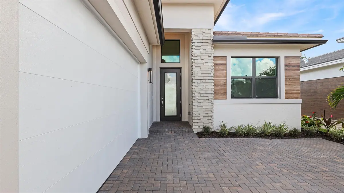 Photo 3 at 13924 Vivant Drive, Palm Beach Gardens