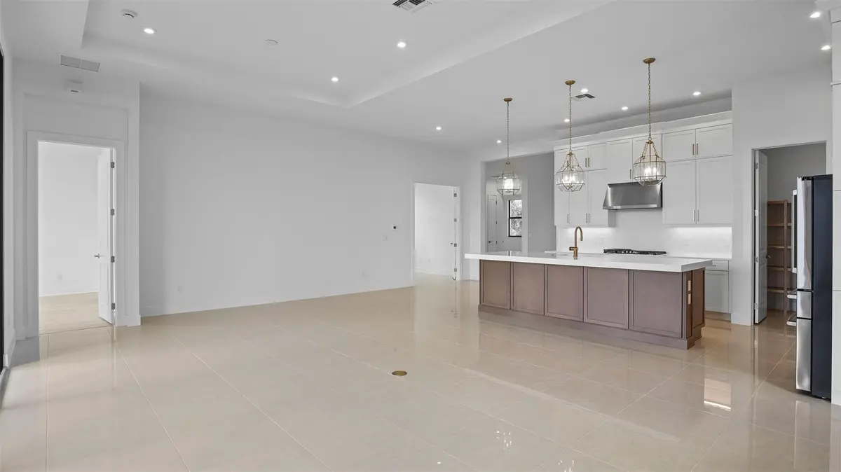 Photo 6 at 13924 Vivant Drive, Palm Beach Gardens