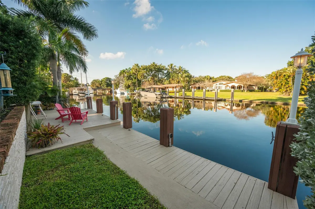 Photo 2 at 1417 Ponce De Leon Drive, Fort Lauderdale