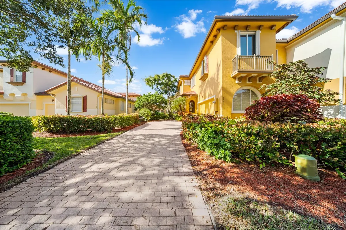 Photo 7 at 5772 NW 119th Drive, Coral Springs