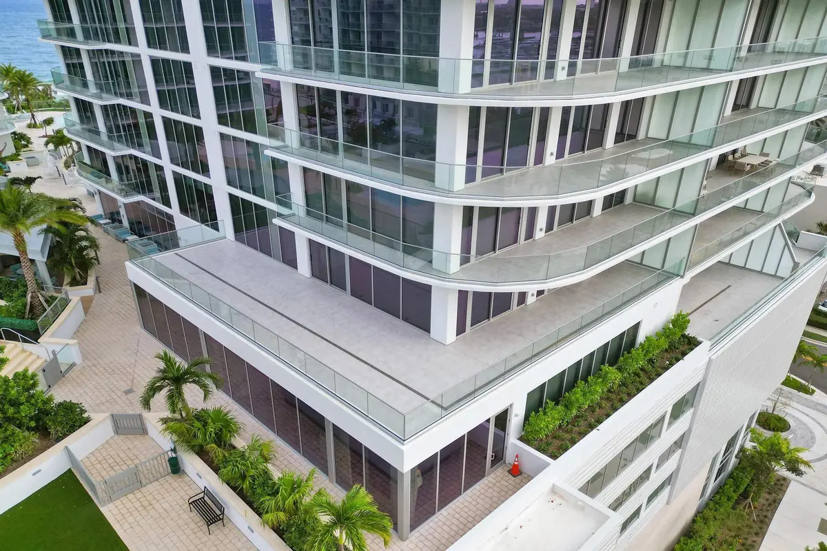 Photo 3 at 153 N Seabreeze Boulevard 504-s, Fort Lauderdale