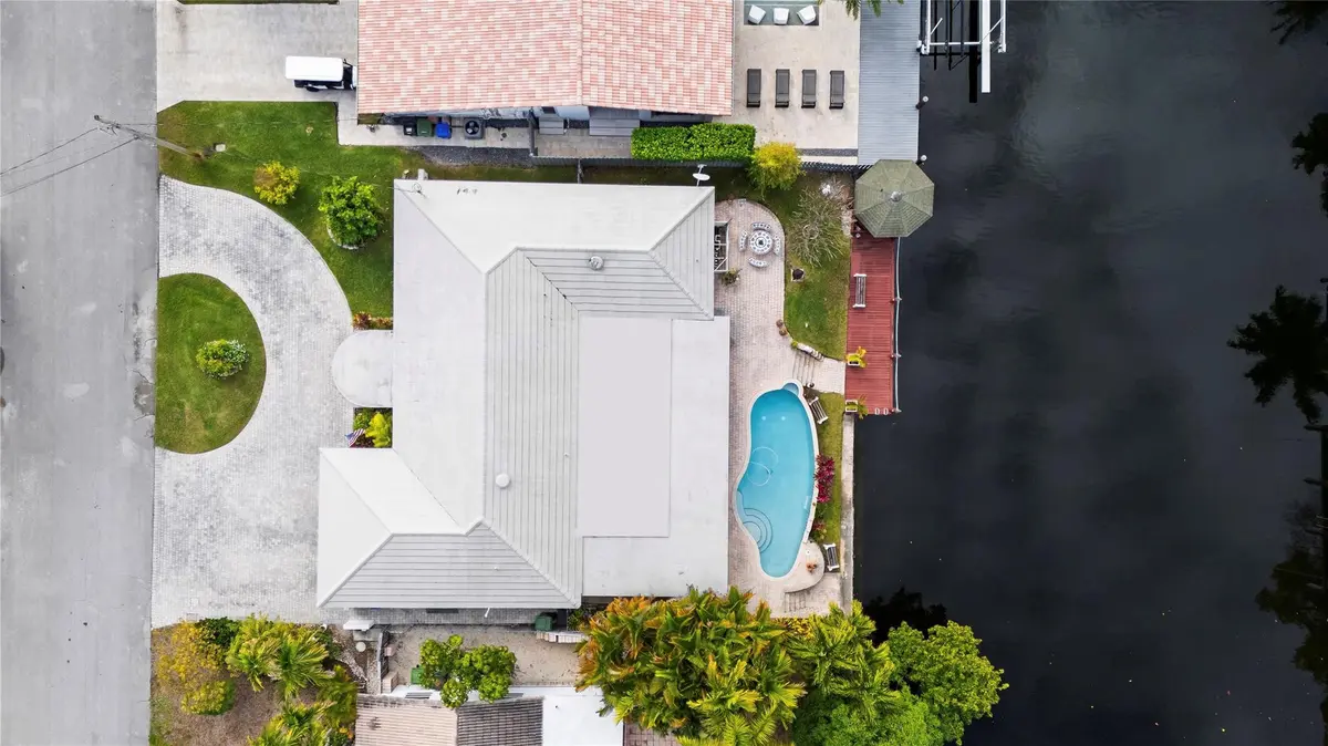 Photo 7 at 1735 NE 23rd Avenue, Fort Lauderdale