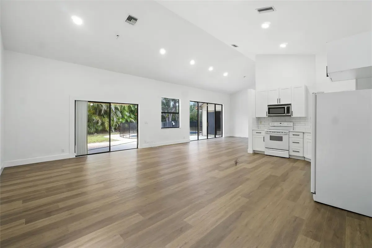 Photo 8 at 5172 NW 53rd Avenue, Coconut Creek