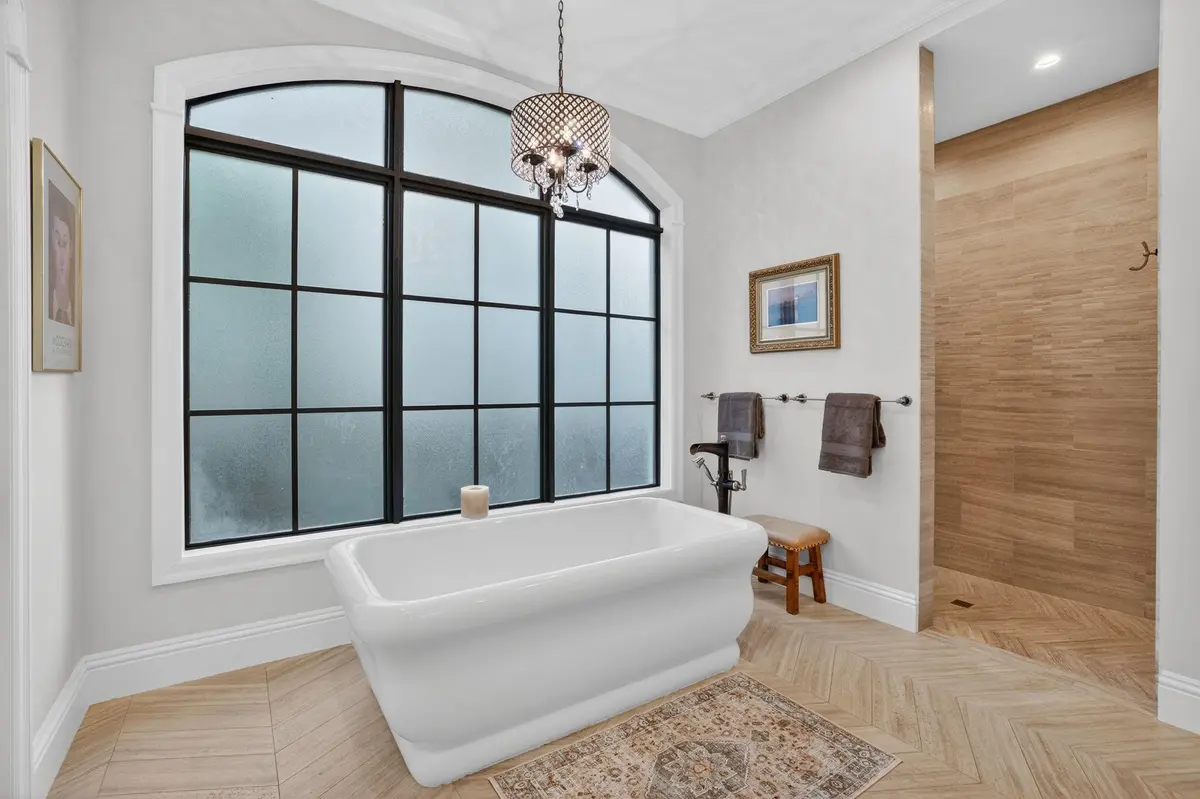 Photo 6 at 2425 Delmar Place, Fort Lauderdale