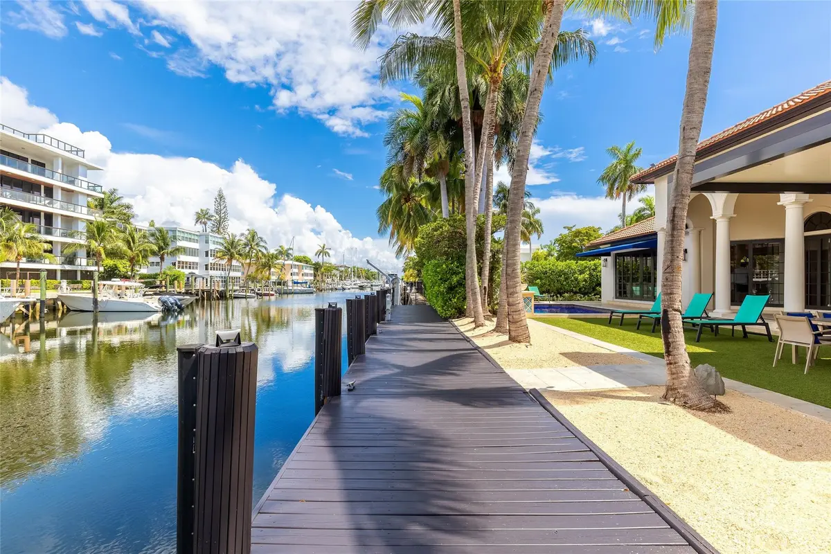 Photo 2 at 9 Fiesta Way, Fort Lauderdale