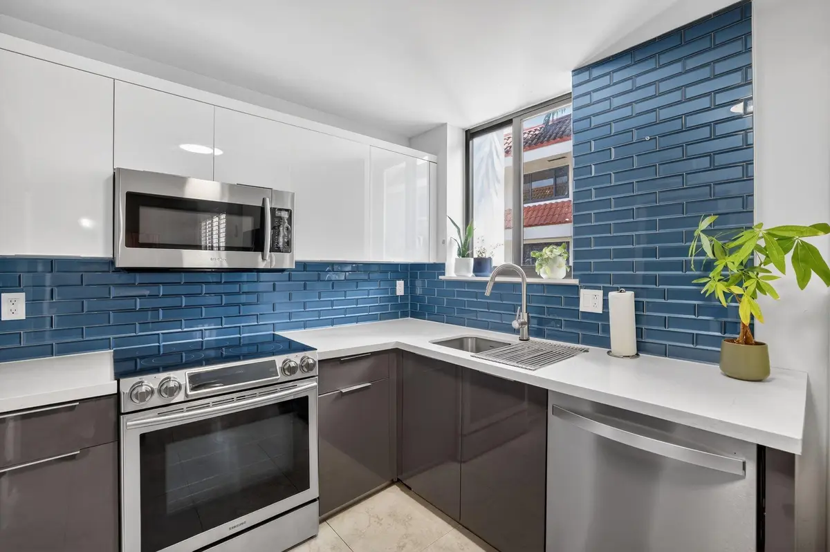 Photo 3 at 1401 NE 9th Street 13, Fort Lauderdale