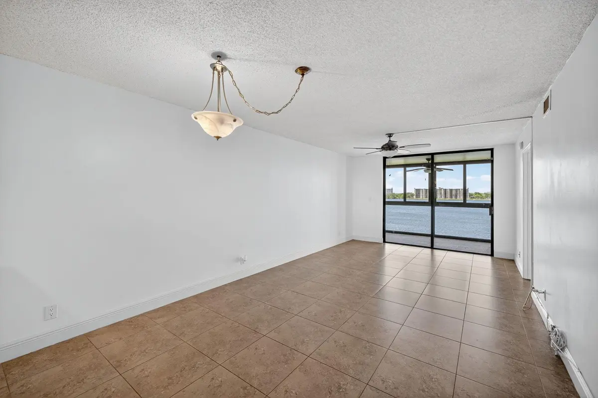 Photo 6 at 115 Lake Emerald Drive 403, Oakland Park