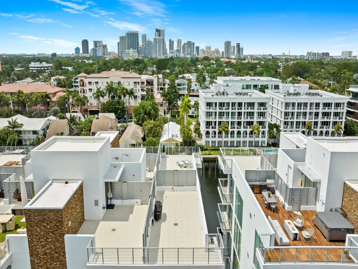 Photo 37 at 21 Isle Of Venice Drive 301, Fort Lauderdale
