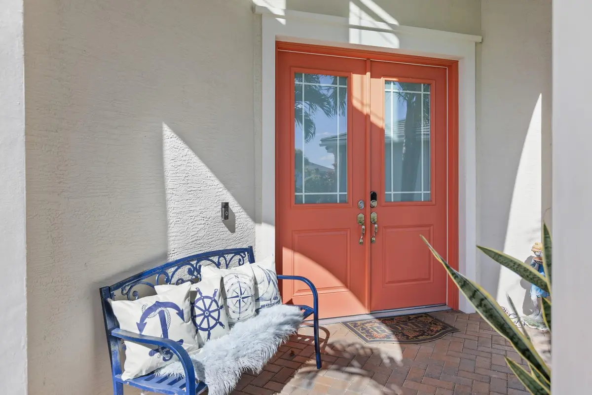 Photo 6 at 16029 Whippoorwill Circle, Westlake