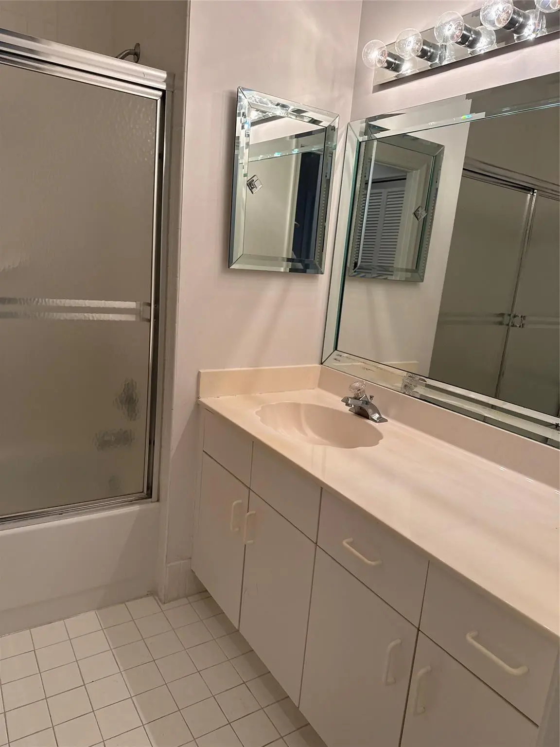 Photo 8 at 9844 Summerbrook Terrace B, Boynton Beach
