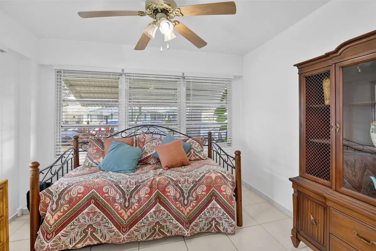 Photo 4 at 1032 NW 83 Avenue D58, Plantation