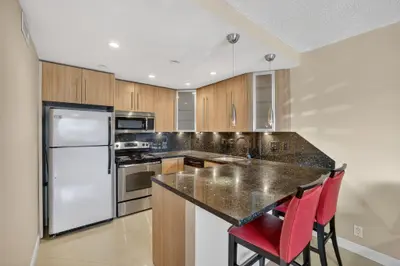 2900 NE 30th Street A4, Fort Lauderdale – sold
