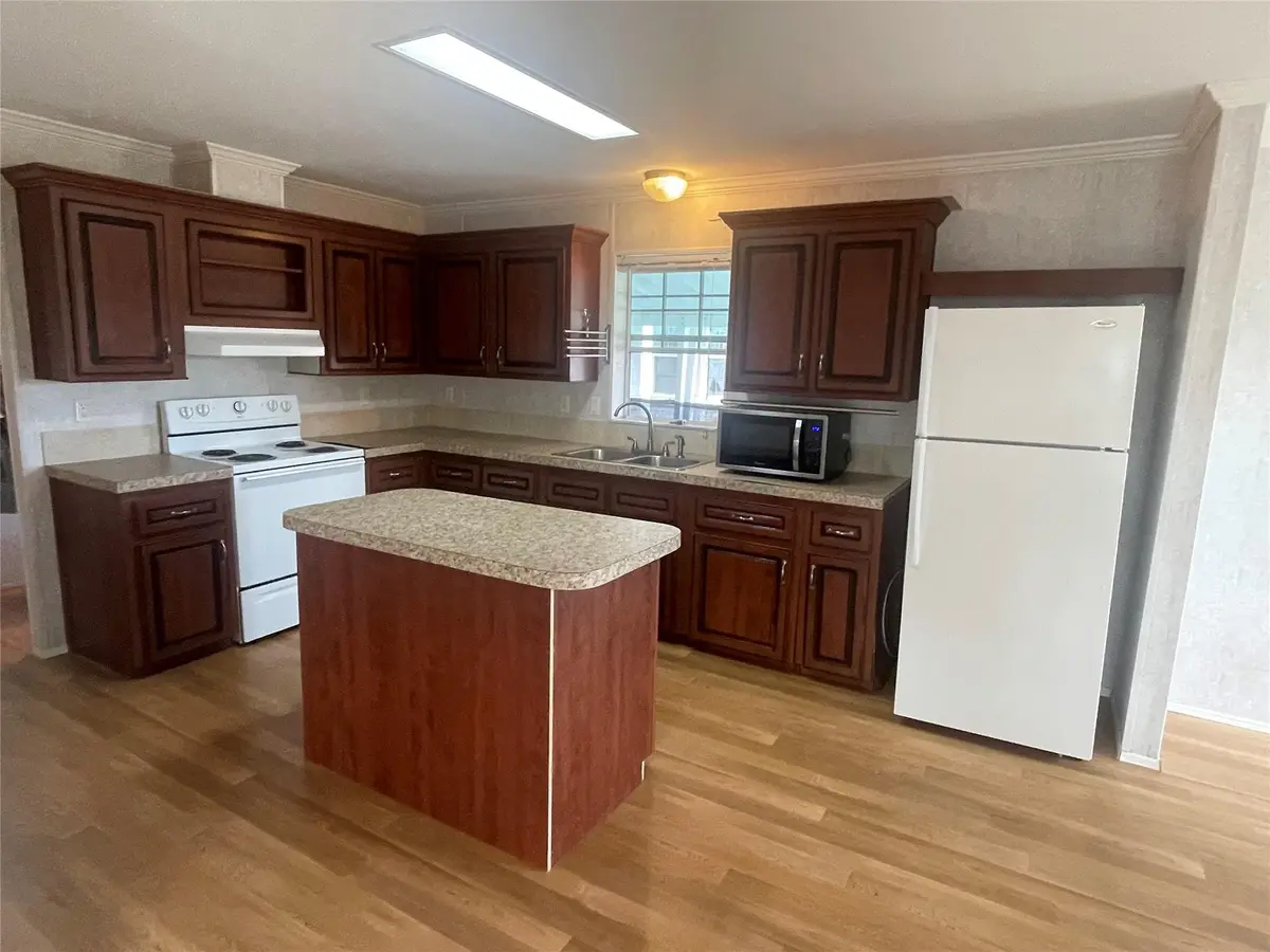 Photo 2 at 2321 SW 85th Avenue, Davie