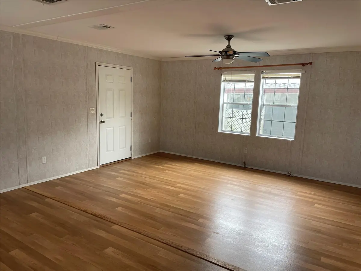 Photo 4 at 2321 SW 85th Avenue, Davie