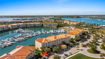 9 Harbour Isle Drive 102, Hutchinson Island – Condominium for sale