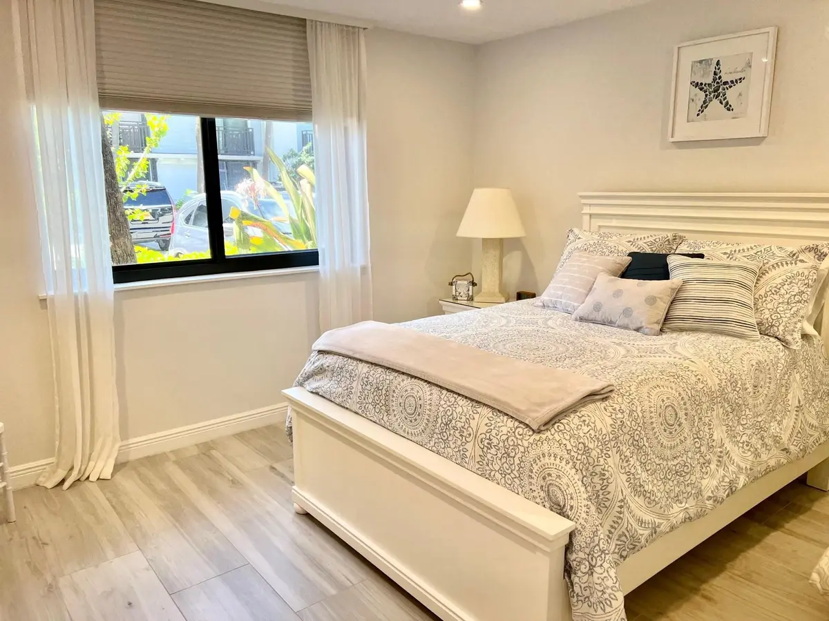 Photo 5 at 1556 S Ocean Lane 103, Fort Lauderdale