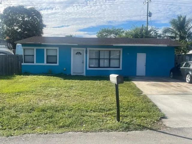 Photo 2 at 2531 NE 9th Avenue, Pompano Beach
