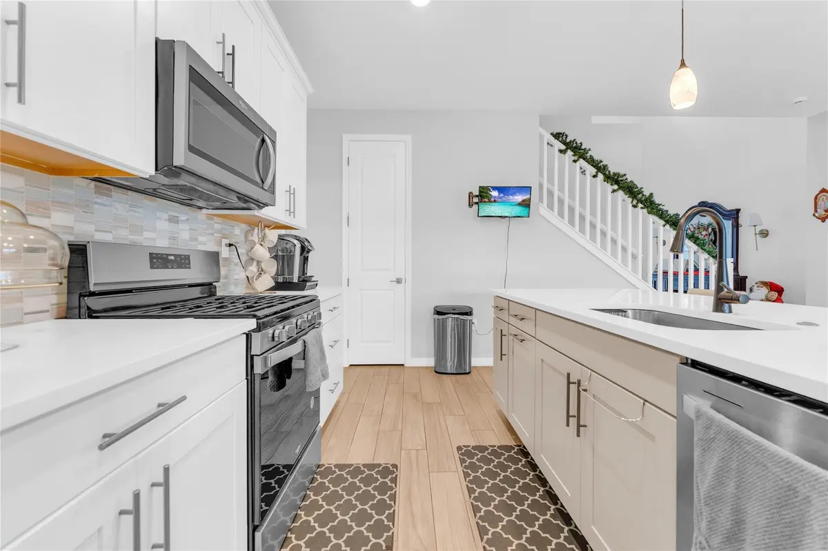 Photo 6 at 2854 Primrose Place, Oakland Park
