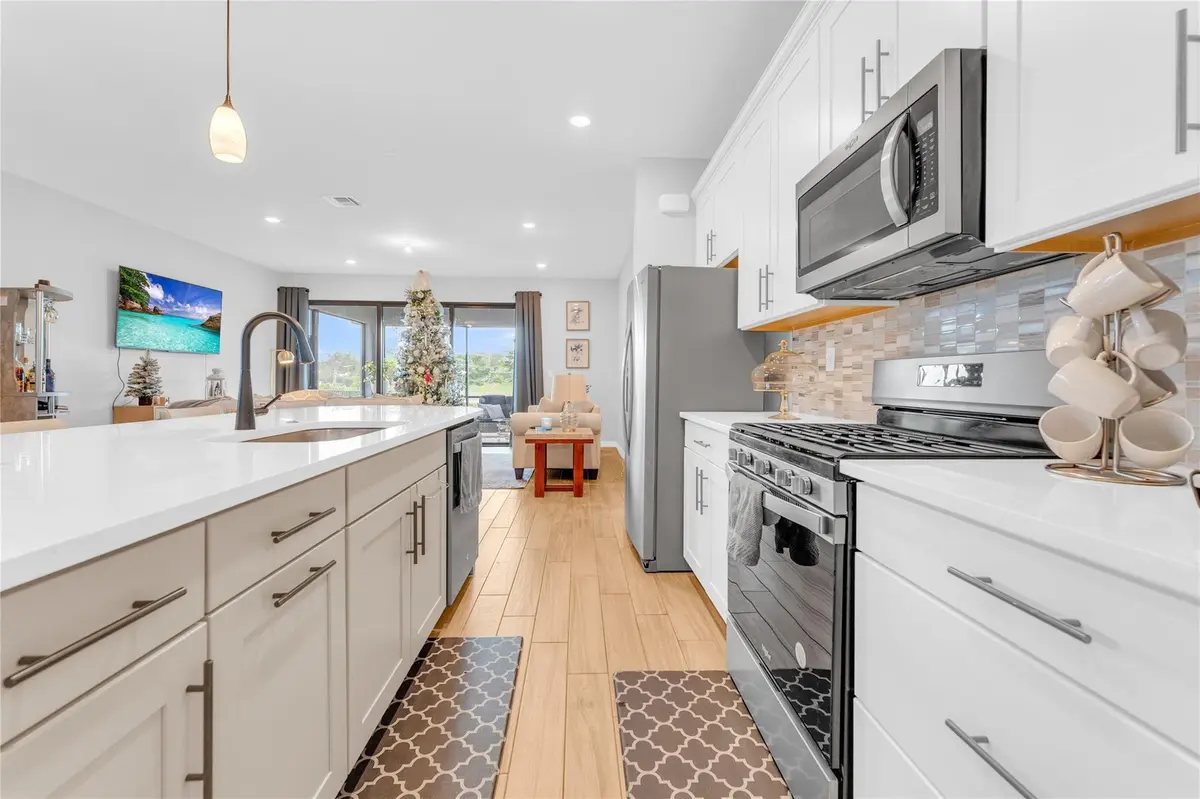 Photo 7 at 2854 Primrose Place, Oakland Park