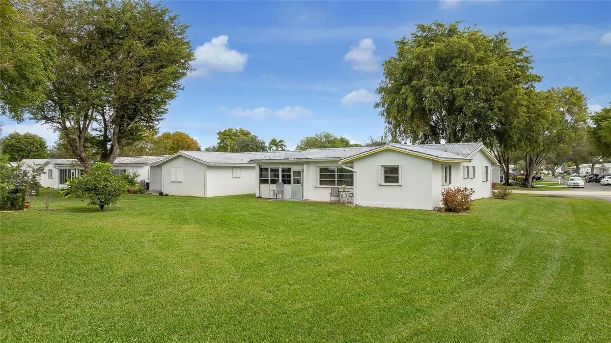 Photo 3 at 1251 NW 90th Drive, Plantation