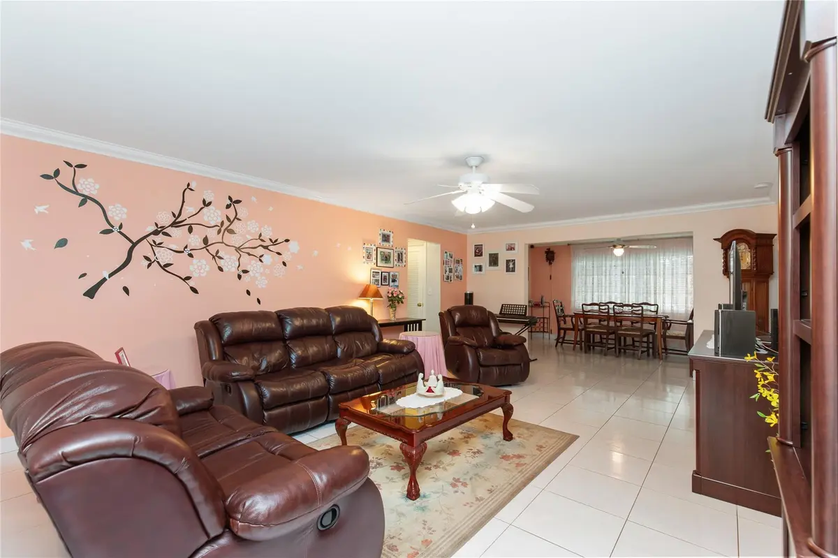 Photo 5 at 1251 NW 90th Drive, Plantation