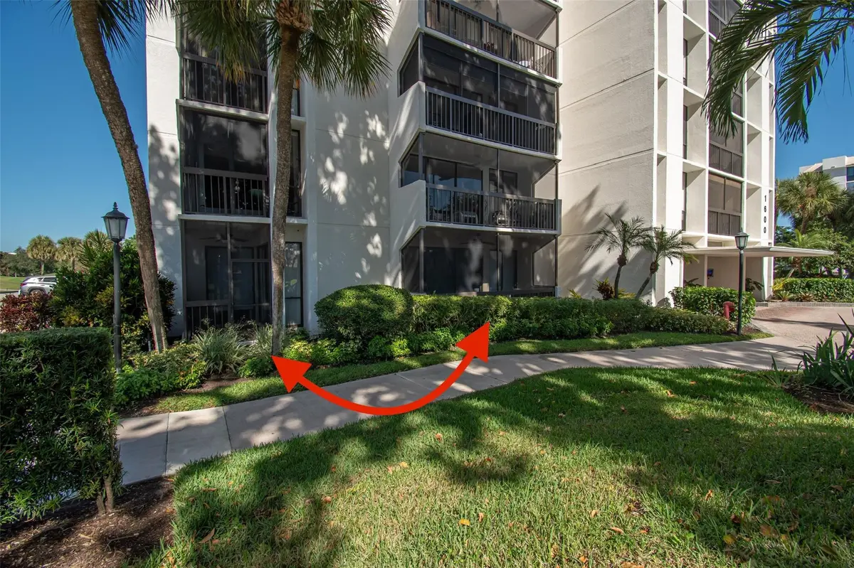 Photo 5 at 1612 Bridgewood Drive 1612, Boca Raton