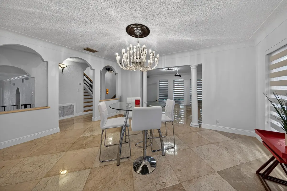 Photo 7 at 629 Kensington Place, Wilton Manors